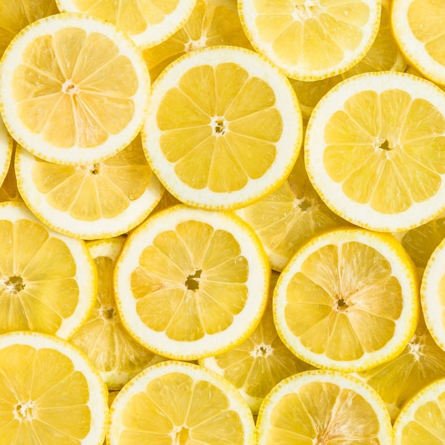 Zitronen-Gugelhupf mit Zuckerglasur