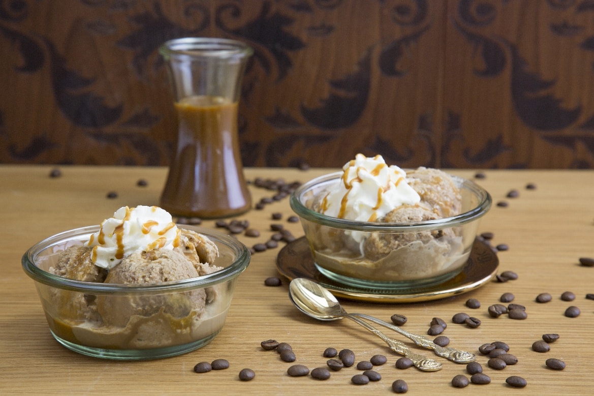 Kaffee-Eis Arbeitszeit 20 Min.Gefrierzeit 6 Std.