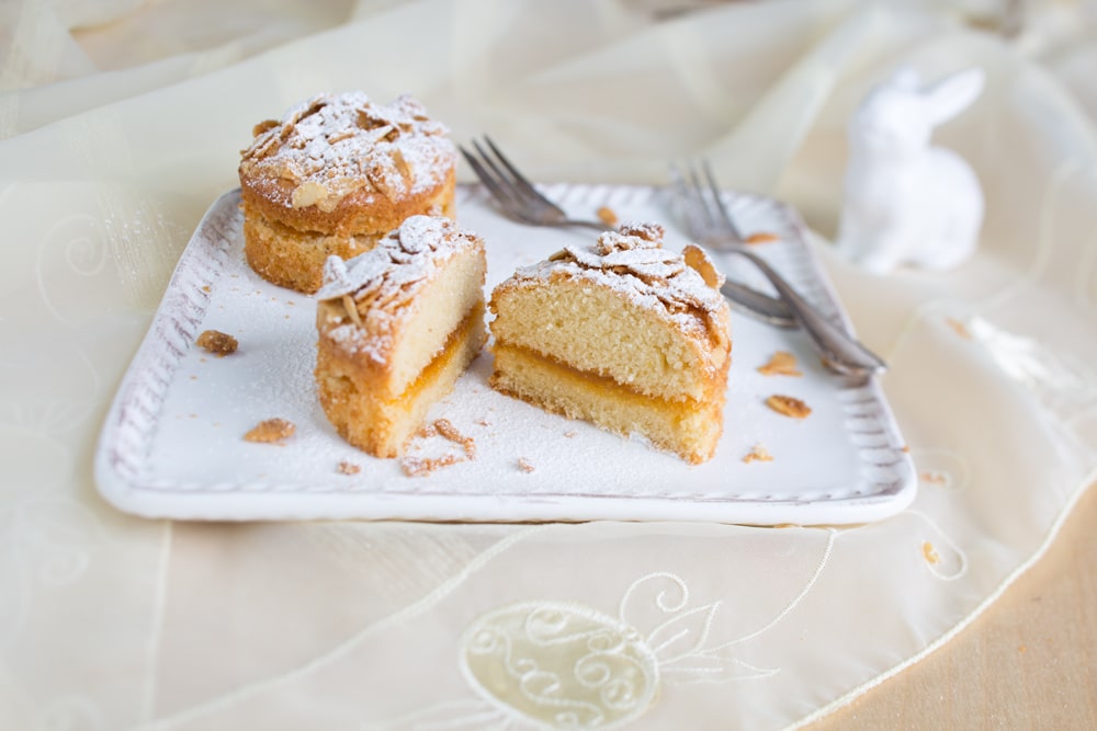 Österlicher Mandelkuchen Arbeitszeit 1 Std.Einkochzeit 30 Min. 10 WECK-Gläser in Sturzform à 200 ml Inhalt