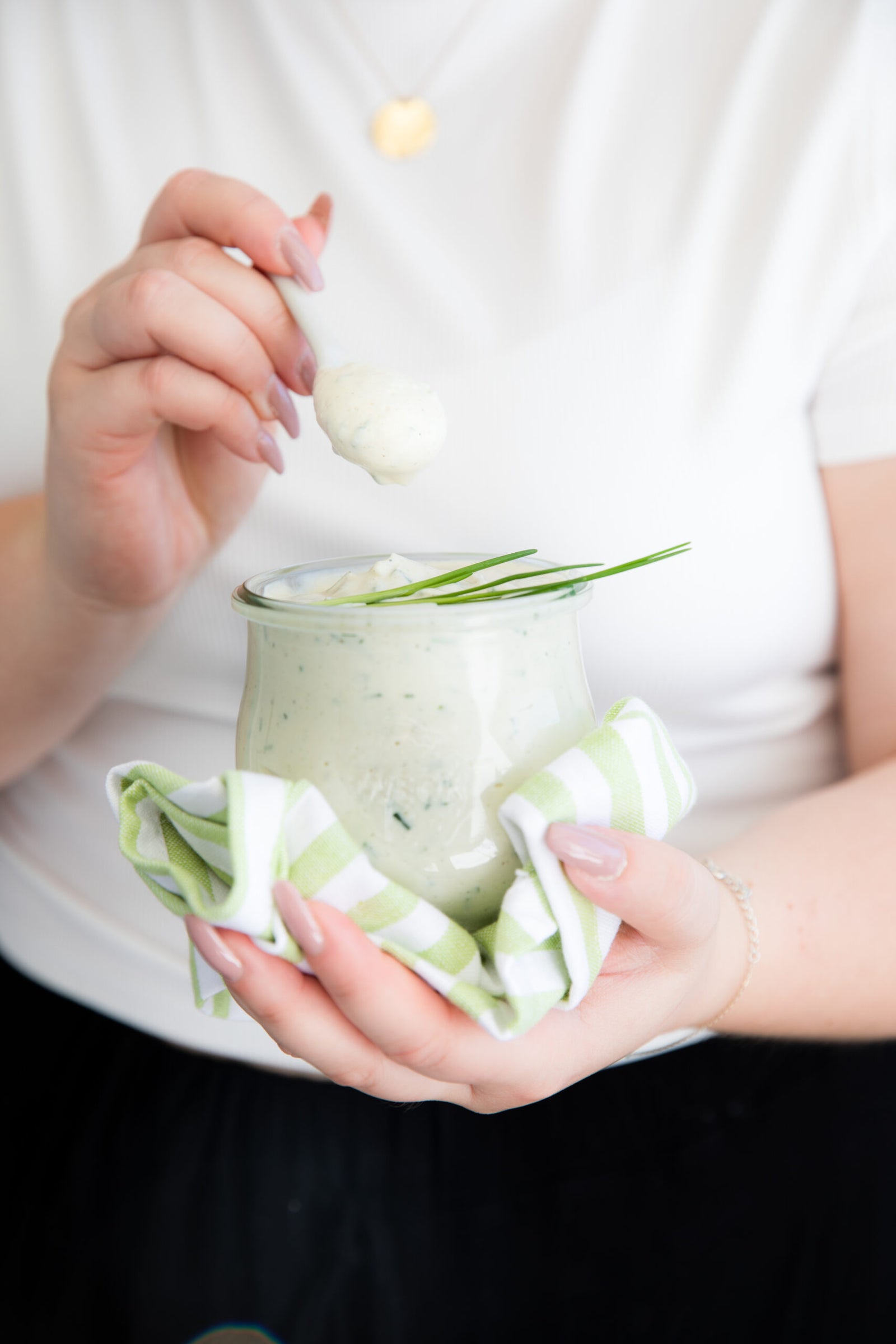 Schnittlauch-Senf-Dip