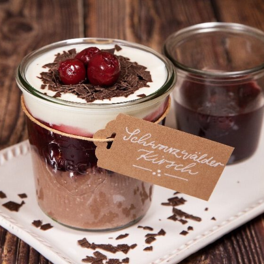 Schwarzwaäder-Kirsch Overnight Oats