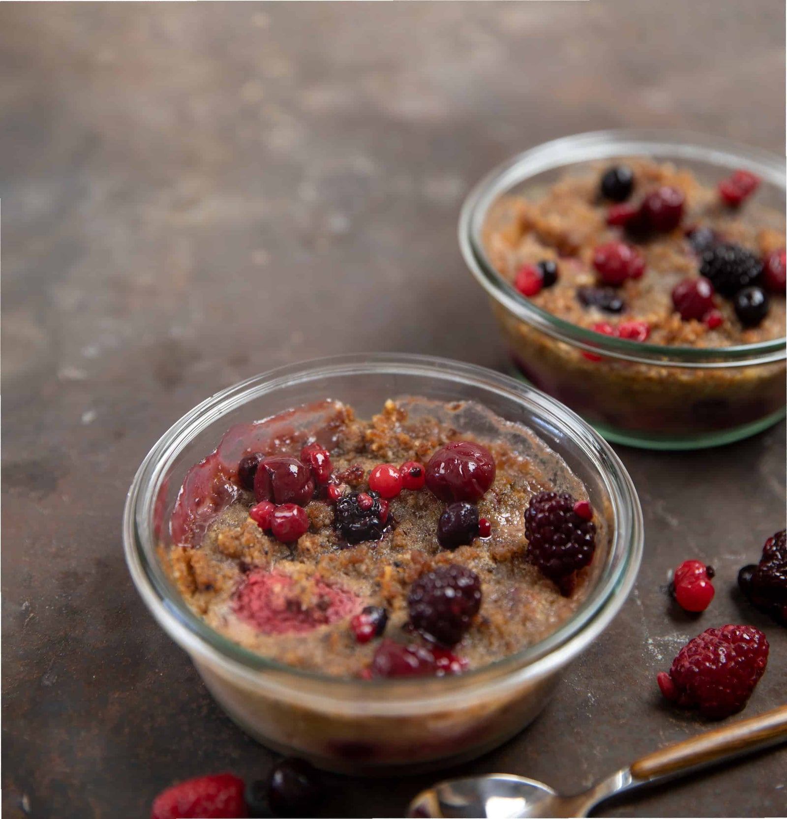 Spekulatius Crumble mit Beeren